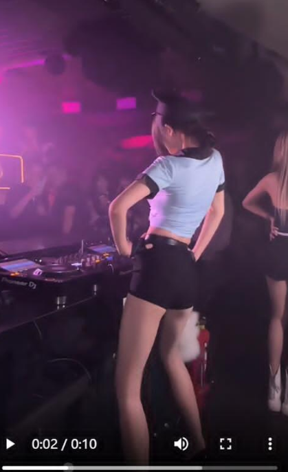 随机小姐姐视频源码接口分享